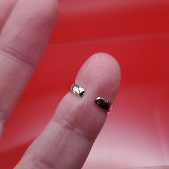 Size 1 925 Sterling Silver Cute Butterfly Toe Ring - Picture 3 of 7